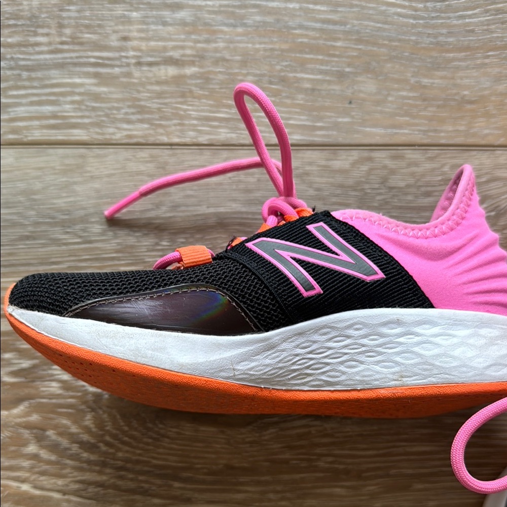 New Balance Black and Pink Sneakers - Picture 7 of 9